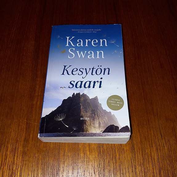 Kesytön saari / Karen Swan