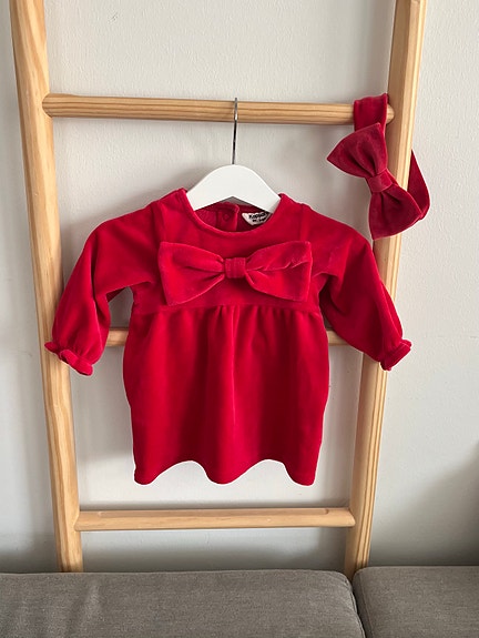 KappAhl punainen rusetti velourmekko ja rusettipanta, 62