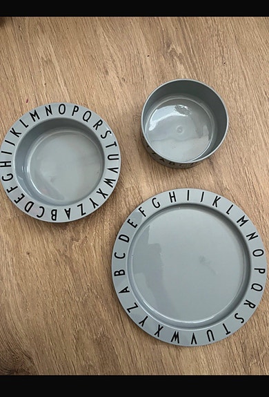 Lasten astiasetti Design Letters Eat & Learn