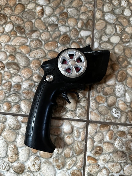 Basher RC kauko-ohjain