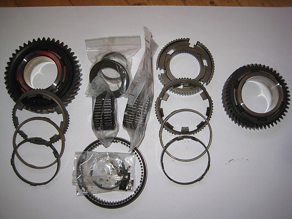 MB Sprinter 6-vaiht. (716643), VW Crafter (0B7) 1-2-rattaat, synkrot, laakerit