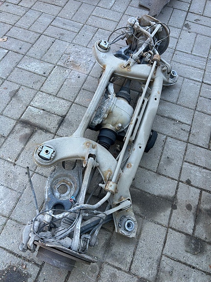 Mercedes-Benz C S204 taka-akselisto