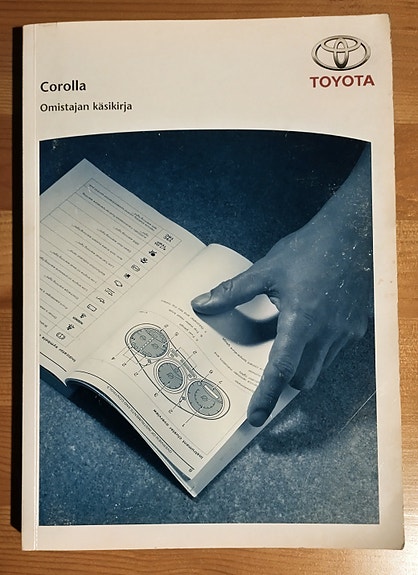 Toyota Corolla omistajan käsikirja suomeksi!