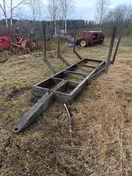 Metsäkärry runko