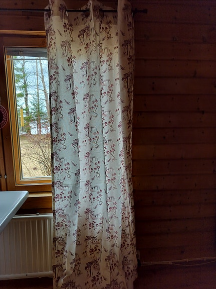 Myydään Hemtex verhot purjerenkailla