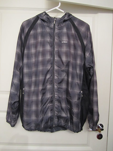 Naisten ulkoilutakki, koko 48 D, Umbro