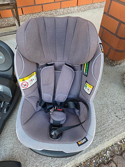 BeSafe turvaistuin 13 kg ISOFIX-pohjalla