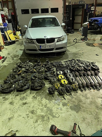Bmw varaosia