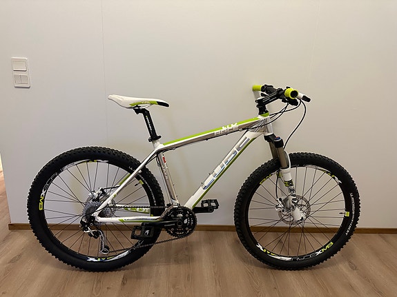 Cube maastopyörä 26" runko M unisex