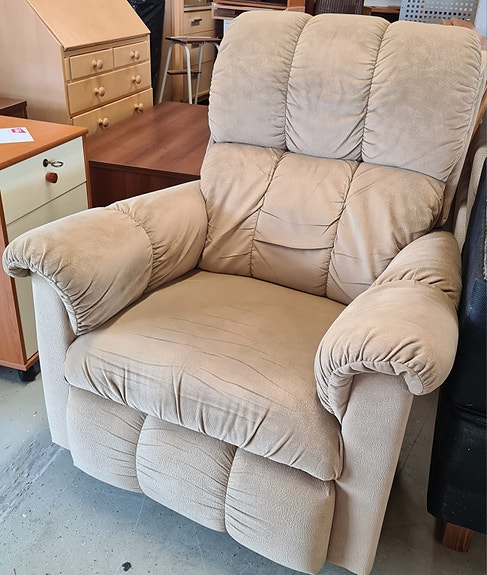 Recliner lepotuoli, käytetty.