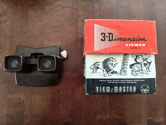 View-Master Model E + Oulu-levy, Grace Kellyn häät & Disney-sarja