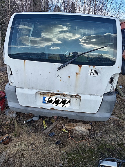 Vito w638 takaluukku