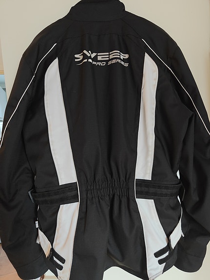 Product image 8 of 9