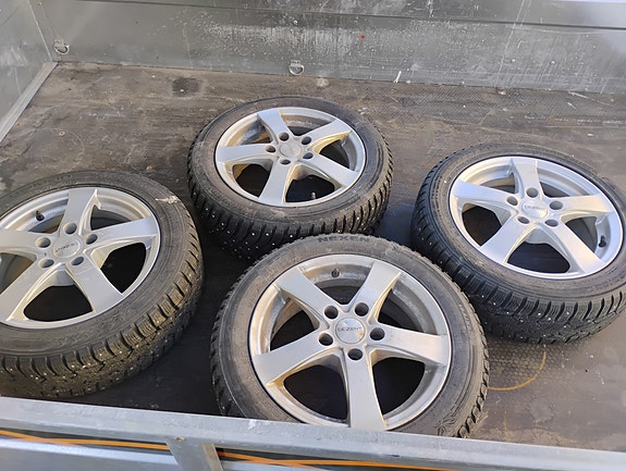 Dezent alumiinivanteet 15"