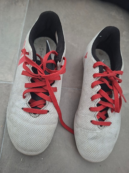 Adidas nappikset, koko 32