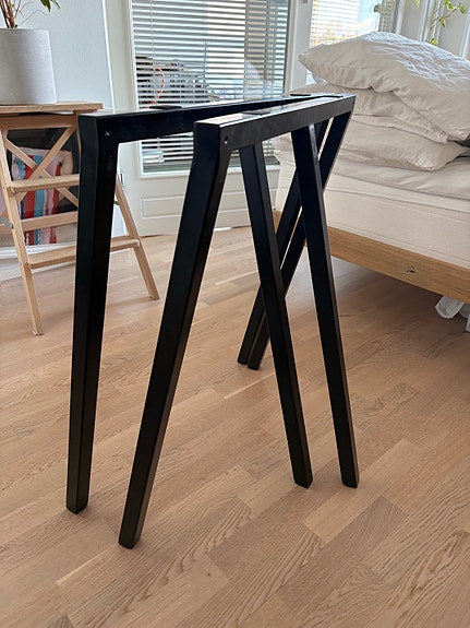 Hay loop stand pöydänjalat