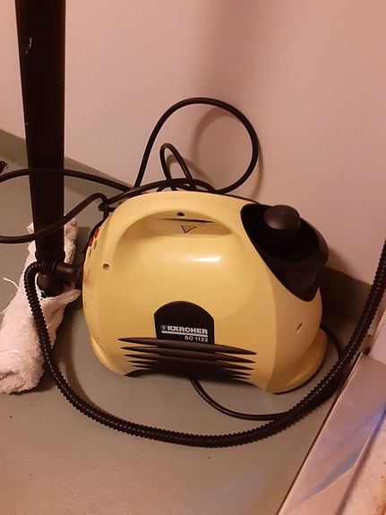 Kärcher höyrypuhdistin keltainen