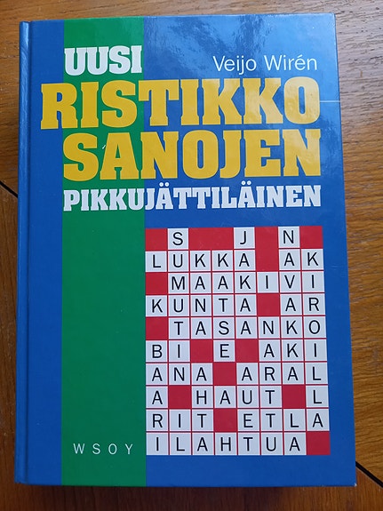 Veijo Wirén Uusi Ristikkosanojen pikkujättiläinen vuodelta 1997