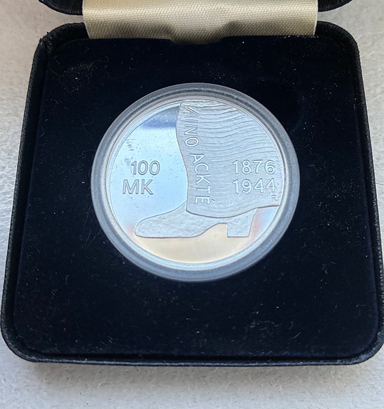 Hopearaha, 100 Markkaa 2001 Aino Ackte Proof, hopea