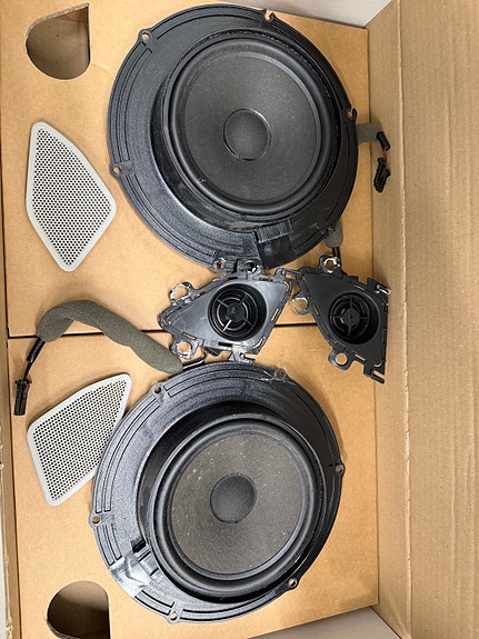 Volkswagen T6 Transportter auton alkuperäiset kaiuttimet