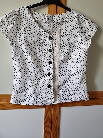 Pusero L polkadot puuvilla pitsillä