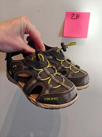 Viking sandaalit 28