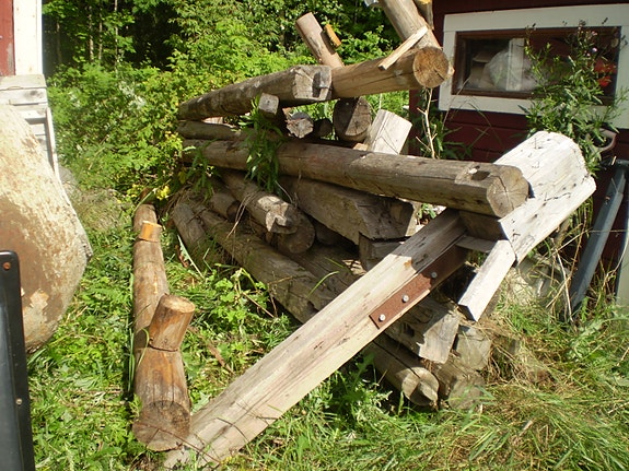 hirsiä