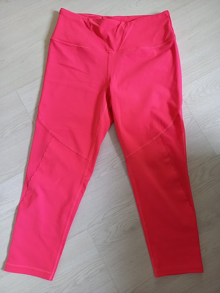 Victoria's secret treenicaprit M