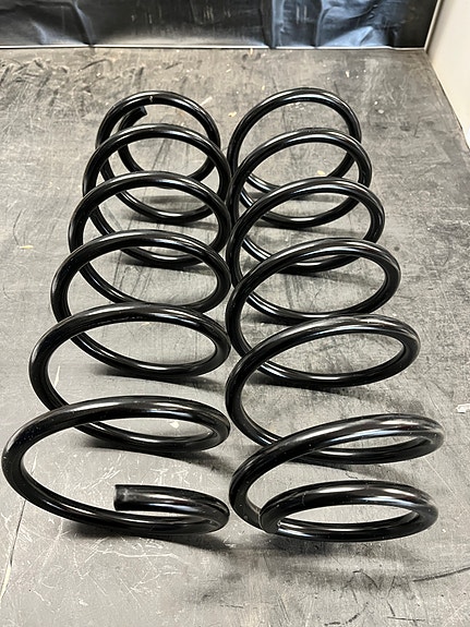 Etujouset VW Golf Vento