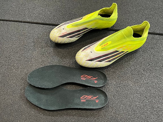 Adidas F50 Elite AG jalkapallokengät koko 42 2/3 keltainen