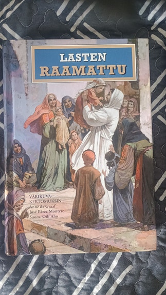Lasten raamattuja 2 kappaletta. Ehdota hintaa