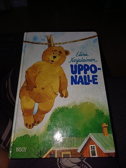 Uppo nalle kirjat