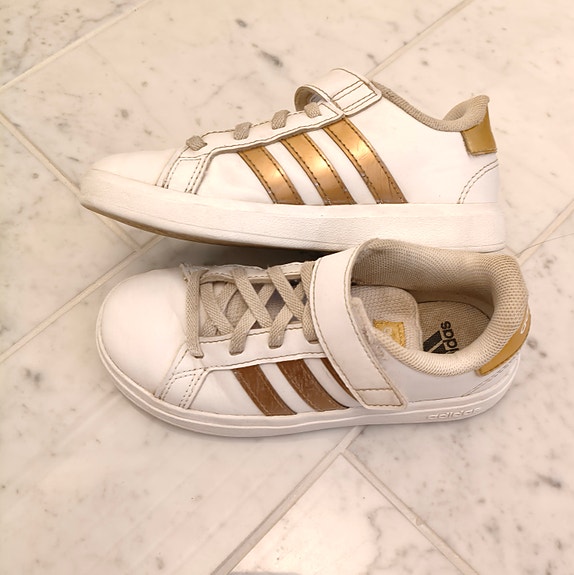 Adidas kengät koko 30