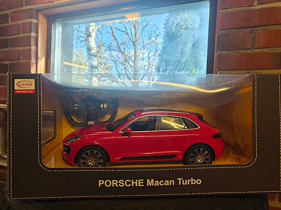 Rastar Porsche Macan Turbo RC
