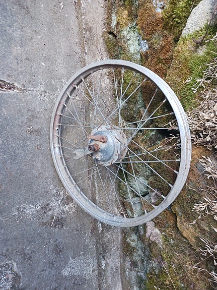 Kaiketi helkama, ase tms. grimeca etunapa projekti