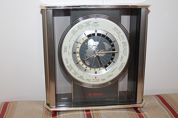 Upea 1989 Toyota Century tms maailman kello vintage pöytäkello Citizen 80-luku