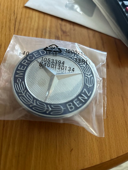 Mercedes-Benz etumaski merkki / konepellin merkki