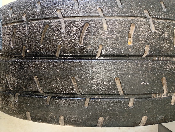 MRF 195/50 R15 renkaat P9 semisliksit