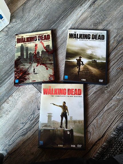 Walking dead kaudet 1-3