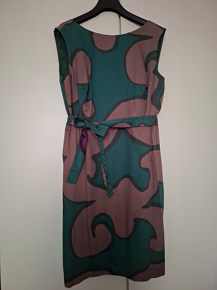 Marimekko juhlamekko 46