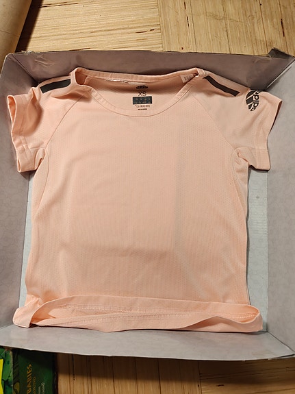 Adidas T-paita