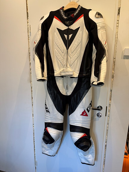 Dainese 2-os nahkainen ajopuku