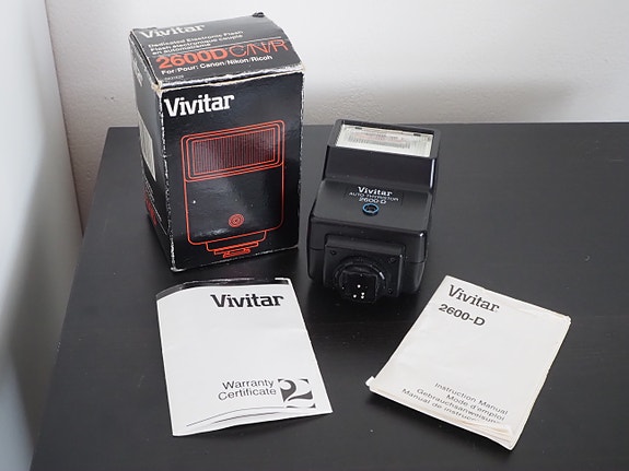 Vivitar 2600D flash for Nikon film camera/ Salama Nikon filmikameraan