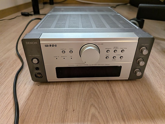 Denon UDRA-M7 hifi-vahvistin/radio + alkuperäinen kaukosäädin