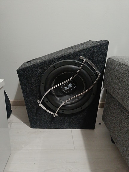 BLAM subwoofer kotelolla