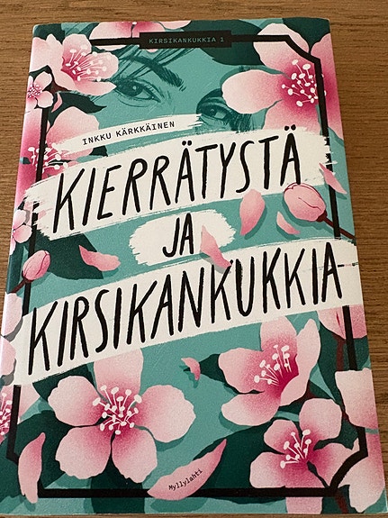 Inkku Kärkkäinen Kierrätystä ja kirsikankukkia
