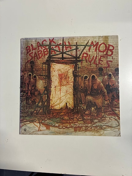 Black Sabbath – "Mob Rules" LP-vinyyli