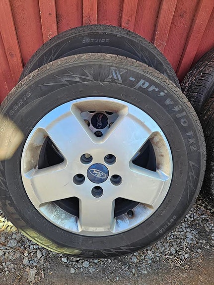 Ford alut kesärenkailla 195/65-15