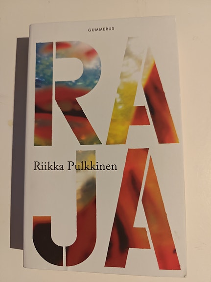 Riikka Pulkkinen Raja