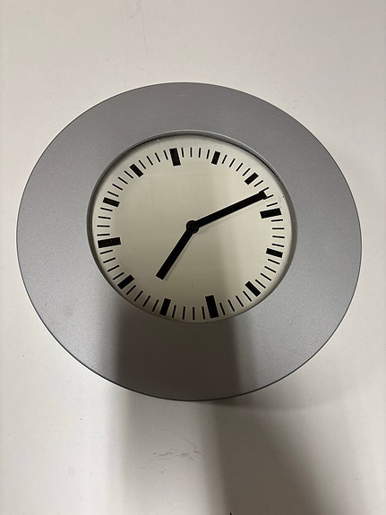 IKEA seinäkello